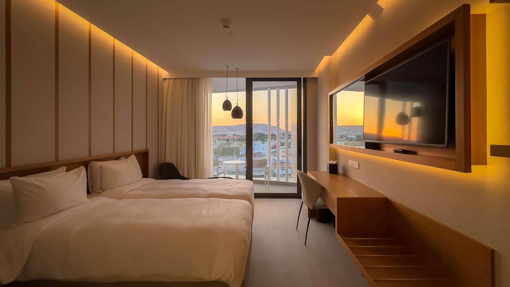Radisson Beach Resort Lárnaka Kültér fotó