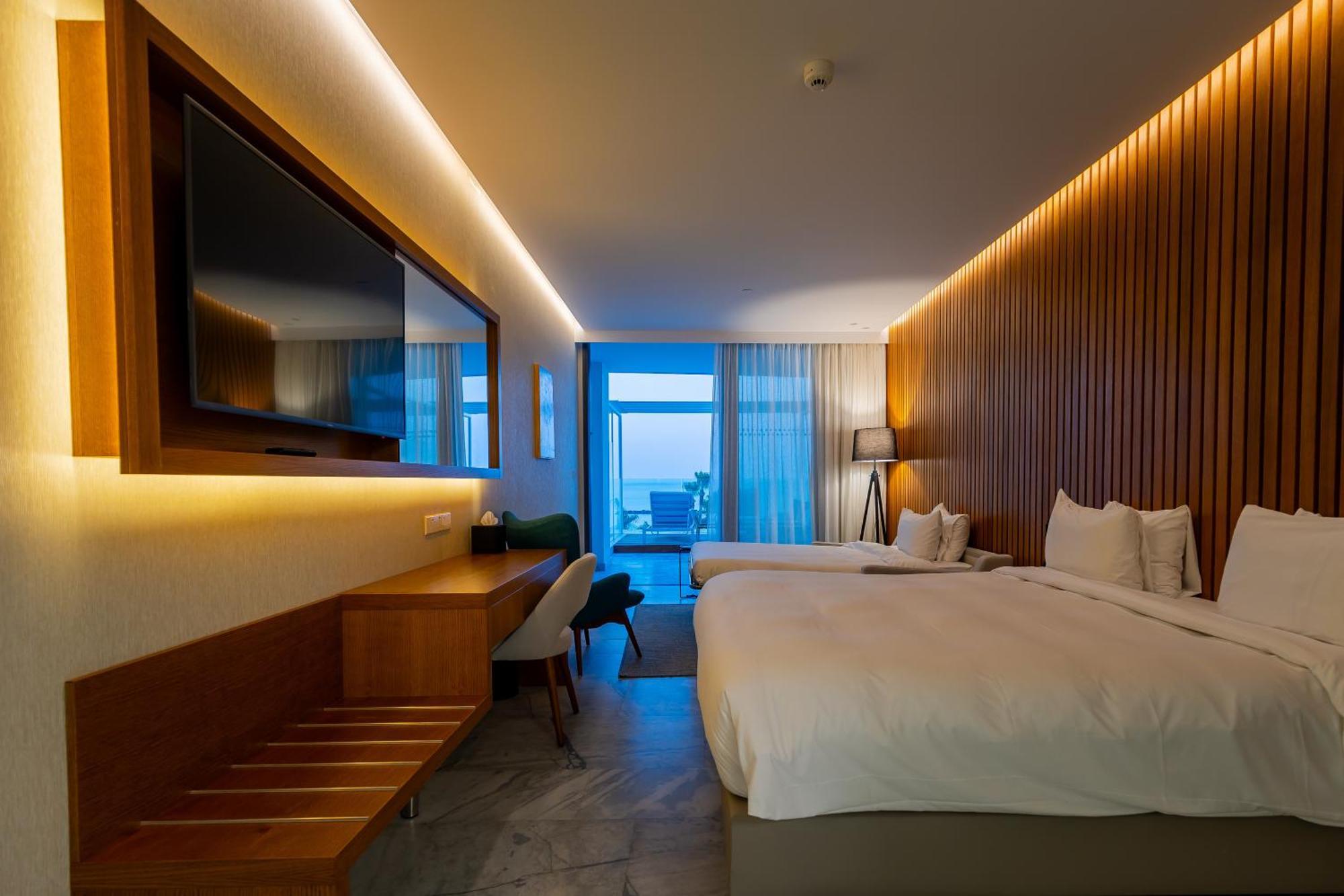 Radisson Beach Resort Lárnaka Kültér fotó