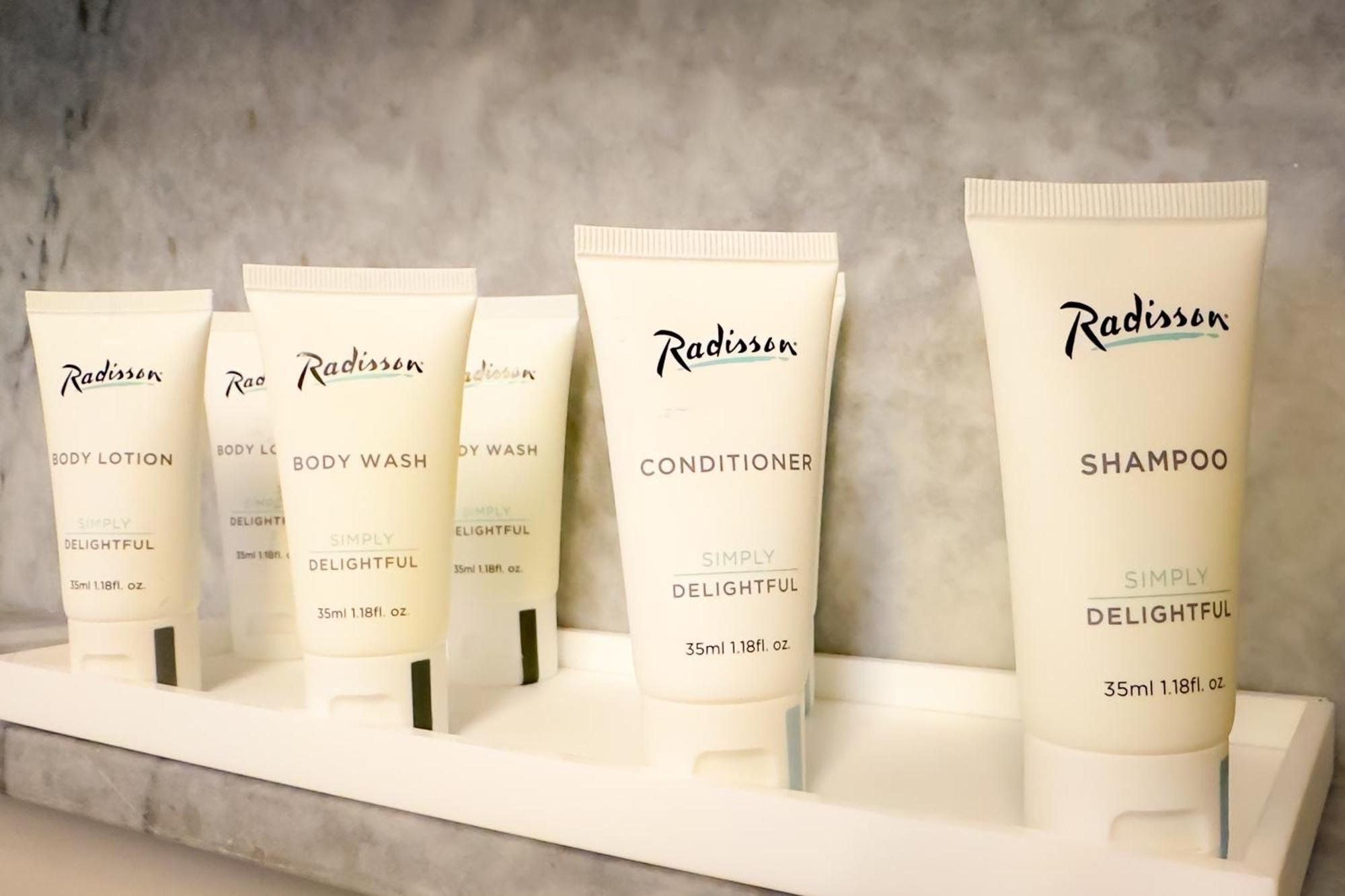 Radisson Beach Resort Lárnaka Kültér fotó